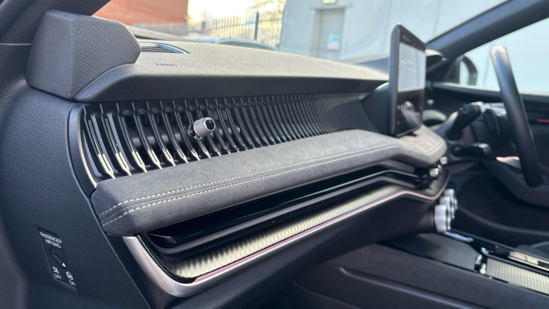 Skoda Superb 1.5 TSI iV Sportline 5dr DSG Estate